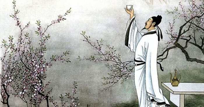 hình người suy ngẫm bên thiên nhiên – biểu tượng cho việc chiêm nghiệm lá số tử vi